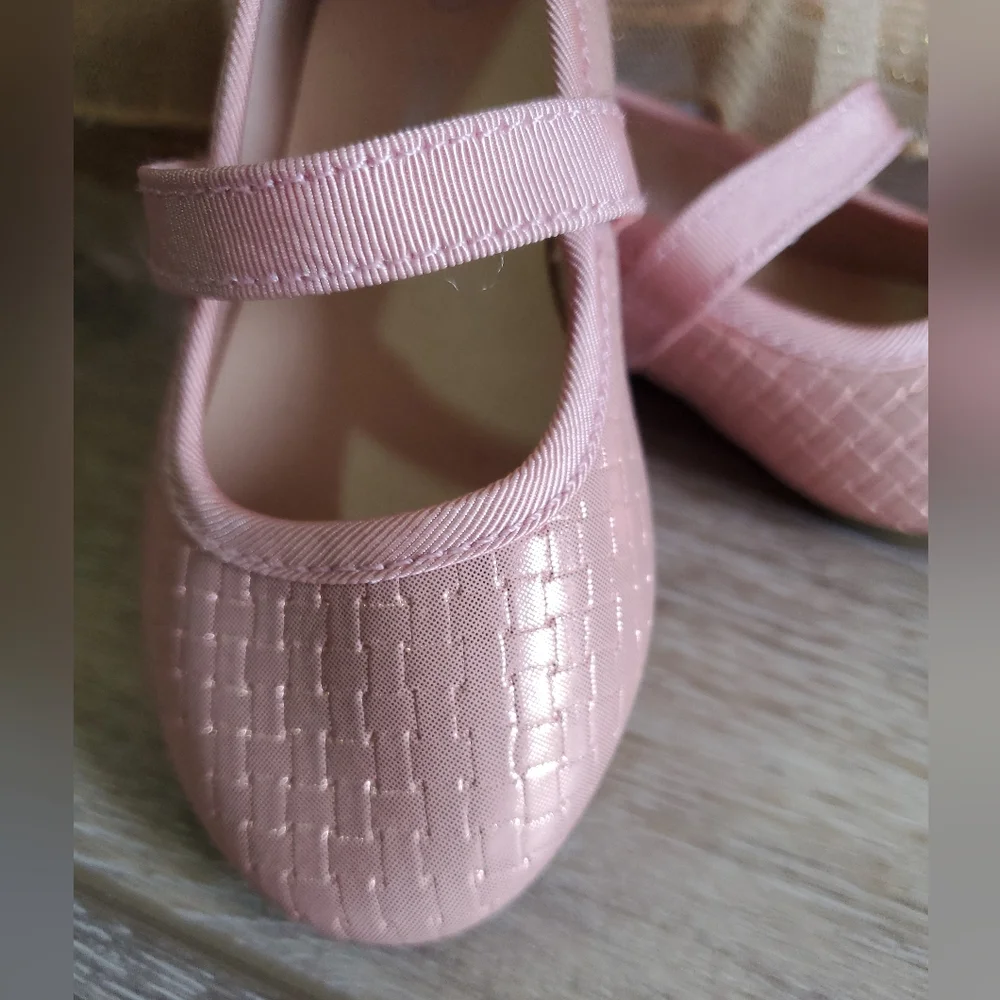 Baby's Smart fit light rose faux leather dress shoe Size 5 1/2
